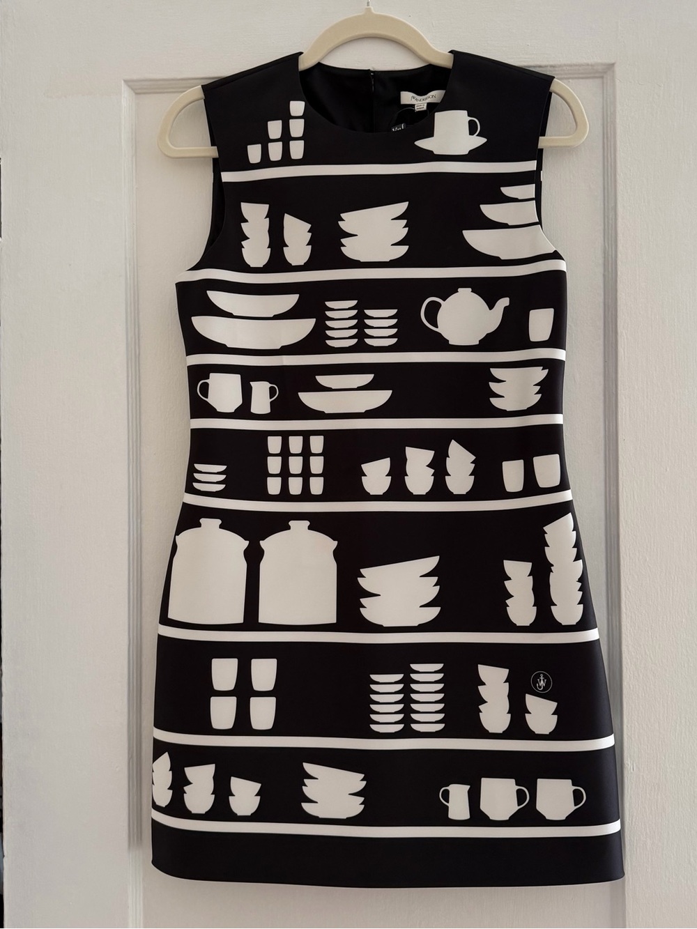 JW ANDERSON Black and White Pottery Print Shift Dress - Picture 3 of 6